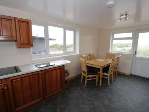 Ty Rhos, Farm Stay, Sleeps 4, Rhoshirwaun 2 Miles From Aberdaron Exterior foto